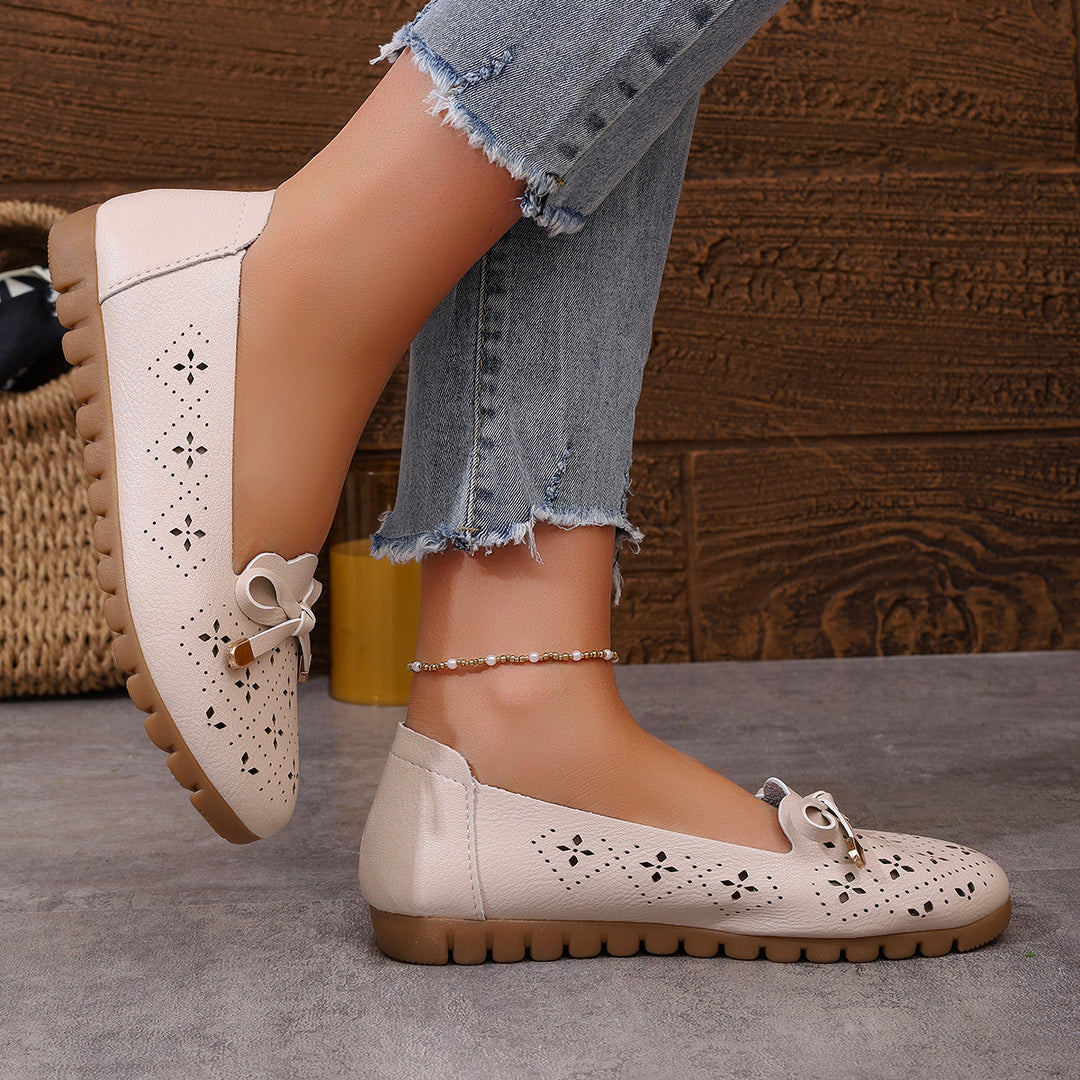 Damen Ballerinas mit elegantem Lochmuster und dekorativem Schleifendetail EB