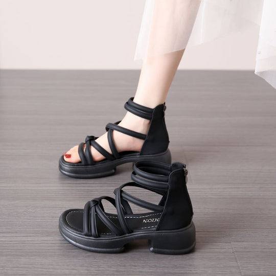 Damen Modische Sandalen mit innovativem Riemchen-Design EB