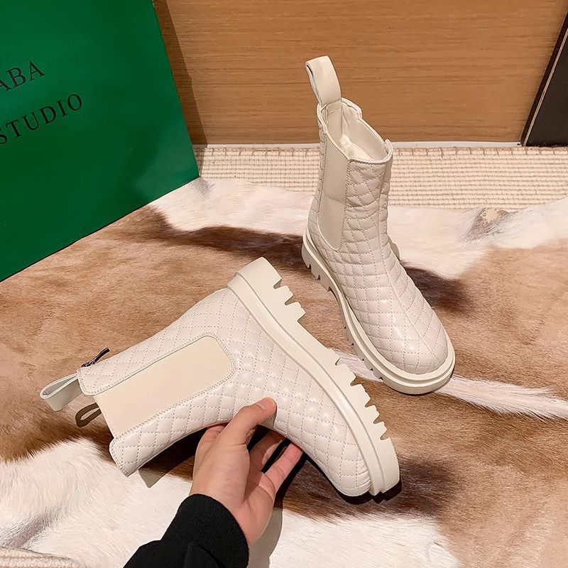 Damen Komfortable Chelsea-Boots mit gefüttertem Innenleben und rutschfester Sohle EB