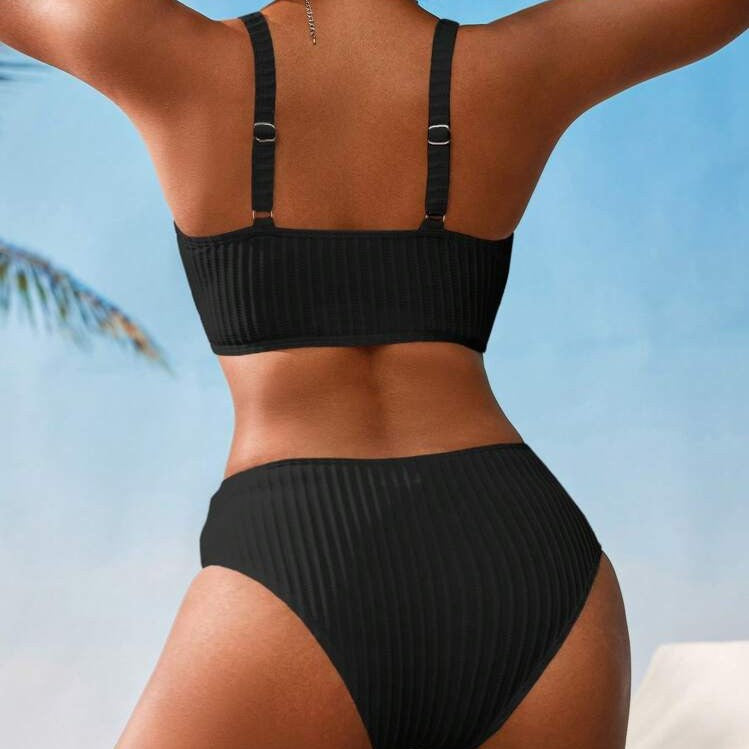 Damen Komfortabler Bikini mit raffinierten Rippendetails EB