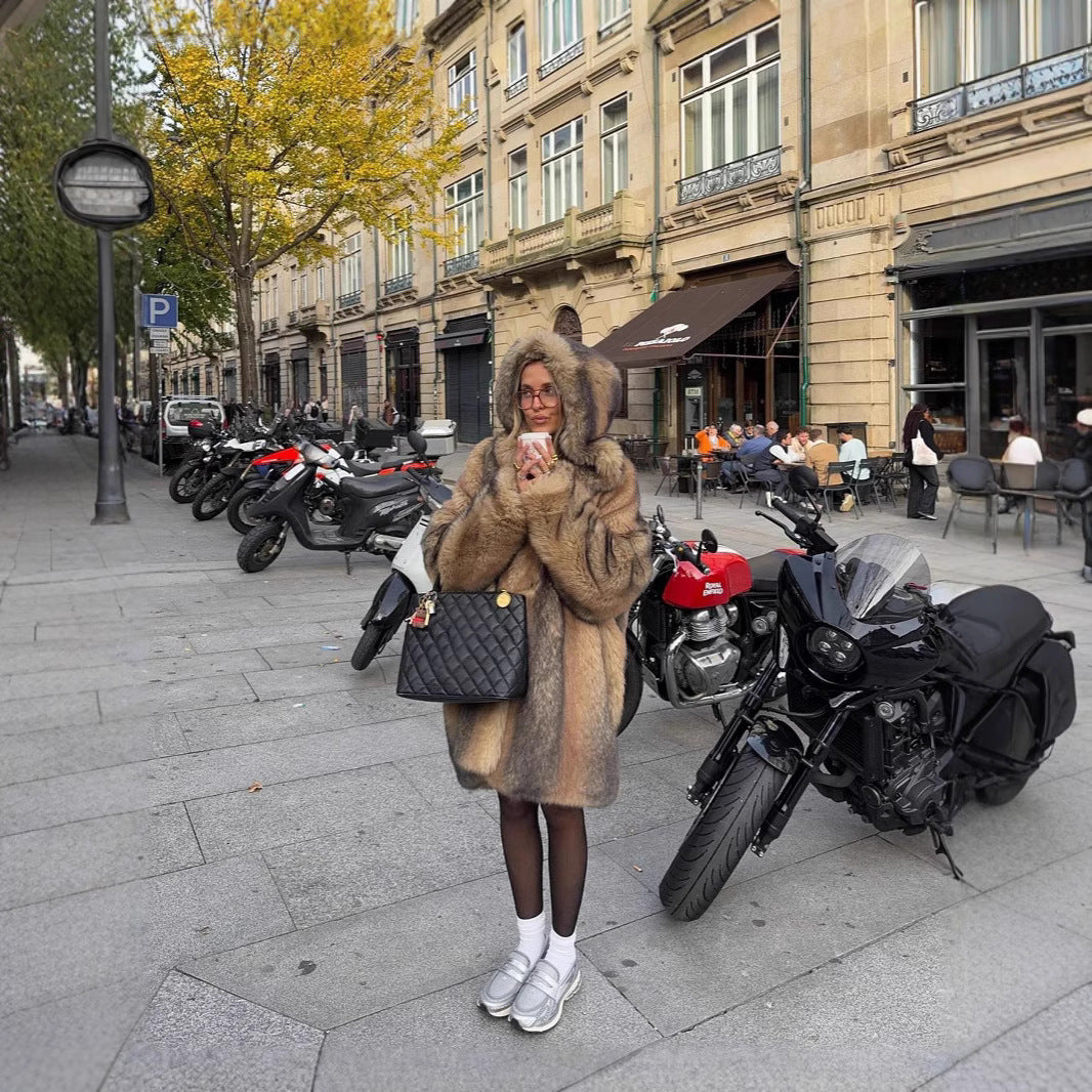 Damen Kuschelige Freizeitjacke mit reflektierenden Details und praktischer Kapuze EB