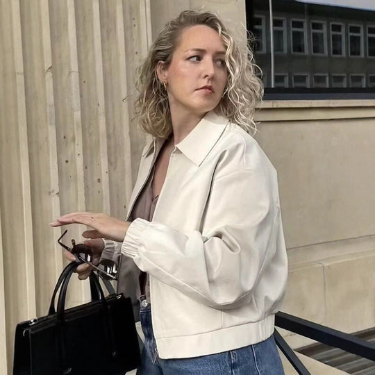 Damen trendige Übergangsjacke mit hohem Kragen und praktischen Eingrifftaschen EB
