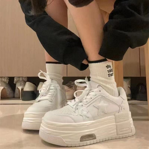 Damen Plattform-Sneaker mit verspieltem Sternen-Design und bequemer Dämpfung EB
