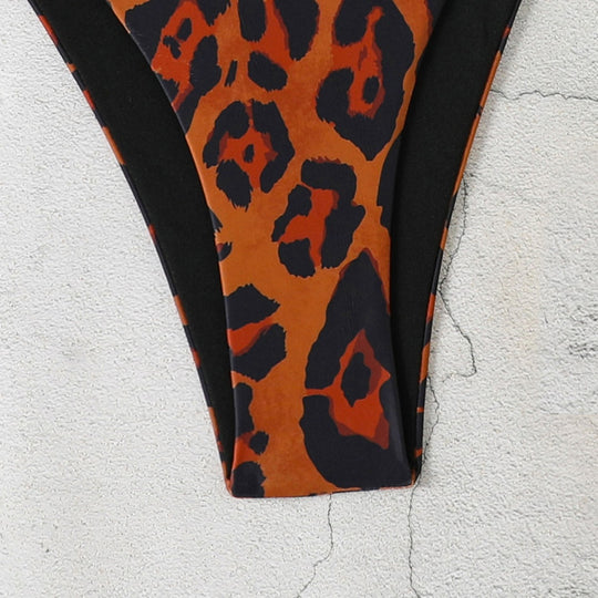 Damen Triangel-Bikini mit hochgeschnittenem Unterteil und animalischem Muster EB
