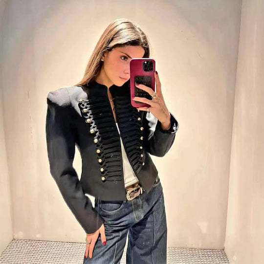 Damen nan militärisch inspirierte Kurzjacke mit Stehkragen und Zierkordeln EB