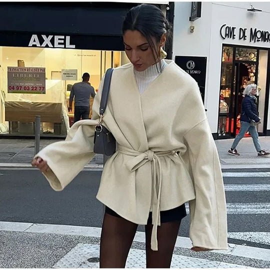 Damen modischer Oversized-Mantel mit innovativem Wickeldesign EB