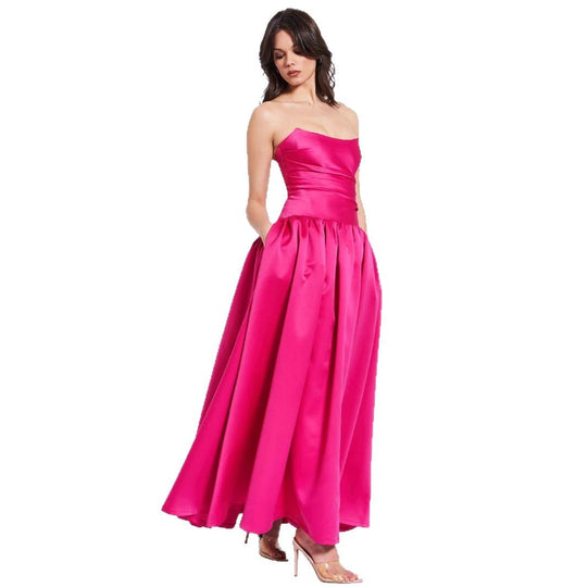 Damen Ballkleid mit schulterfreiem Design und voluminösem Rock EB