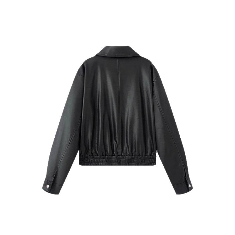 Damen modische Kunstlederjacke mit raffinierter Passform EB
