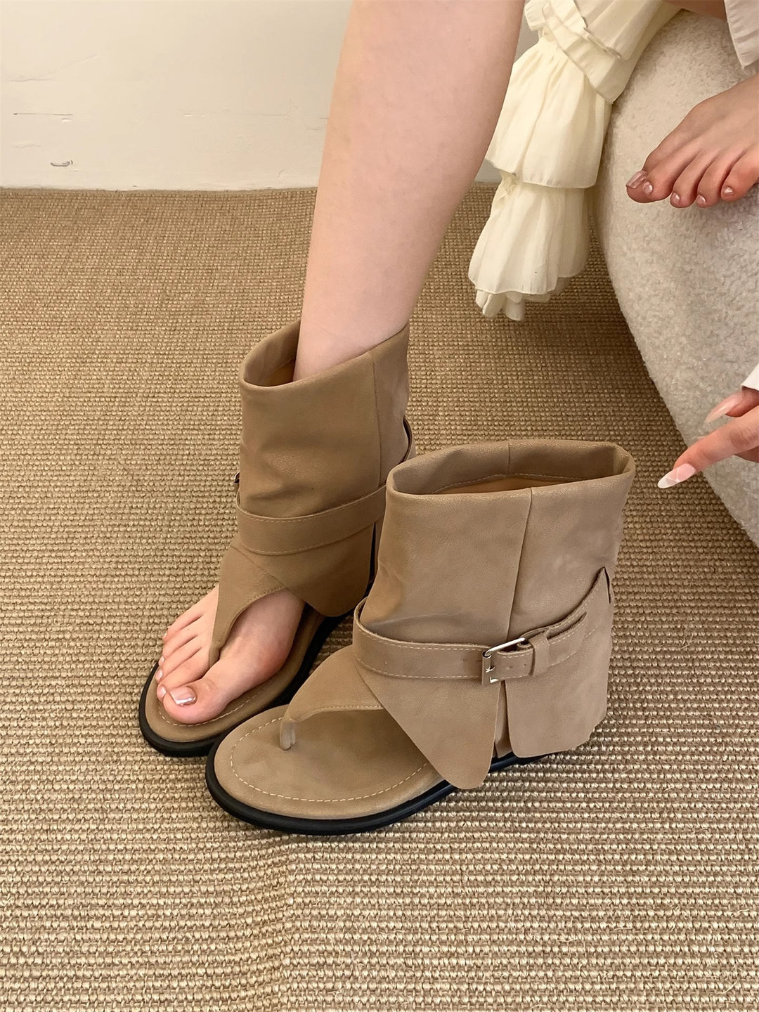 Damen Offene Stiefel mit verstellbarem Riemen und ergonomischer Sohle EB