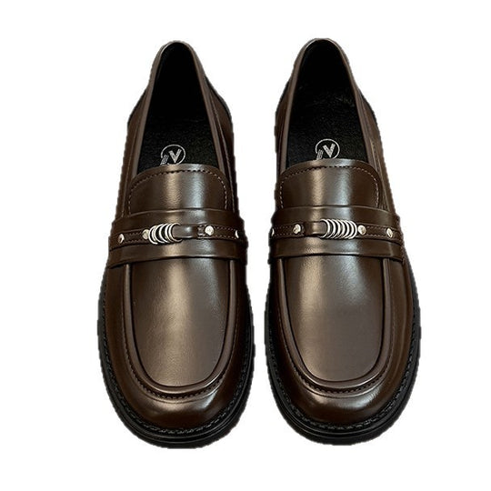 Damen elegante Loafers mit modischem Metall-Detail EB