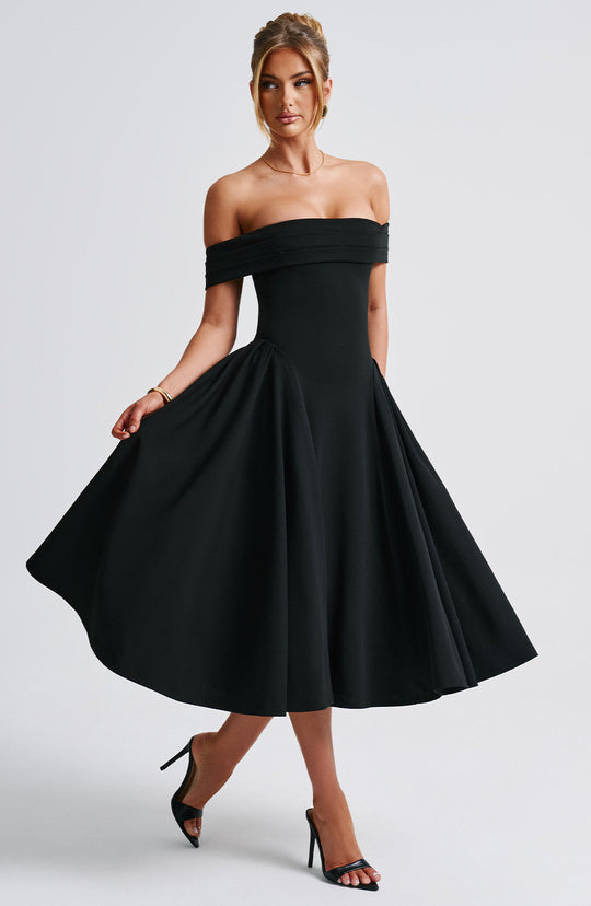 Damen Elegantes Abendkleid mit Schulterfreiem Design und Voluminösem Rock EB