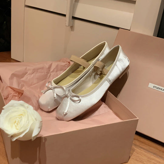 Damen Ballerina-Schuhe mit glamourösem Schleifendetail und flexiblem Riemendesign EB