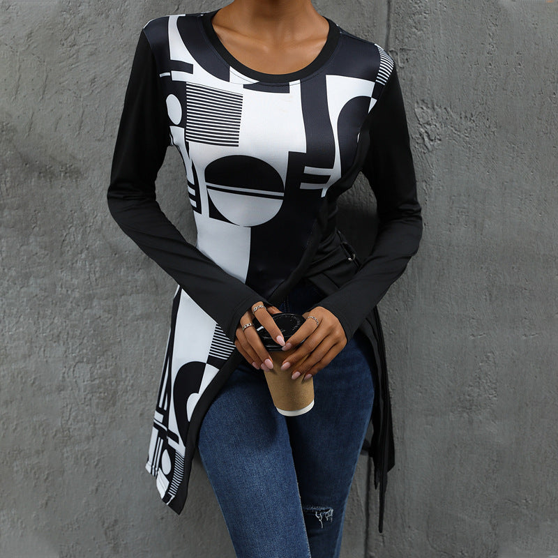 Damen Langarmshirt mit grafischem Muster und asymmetrischem Saum EB