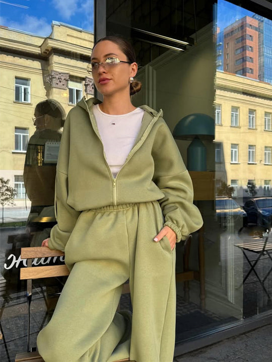 Damen Sportlicher Freizeitanzug mit weitem Schnitt und elastischen Details EB