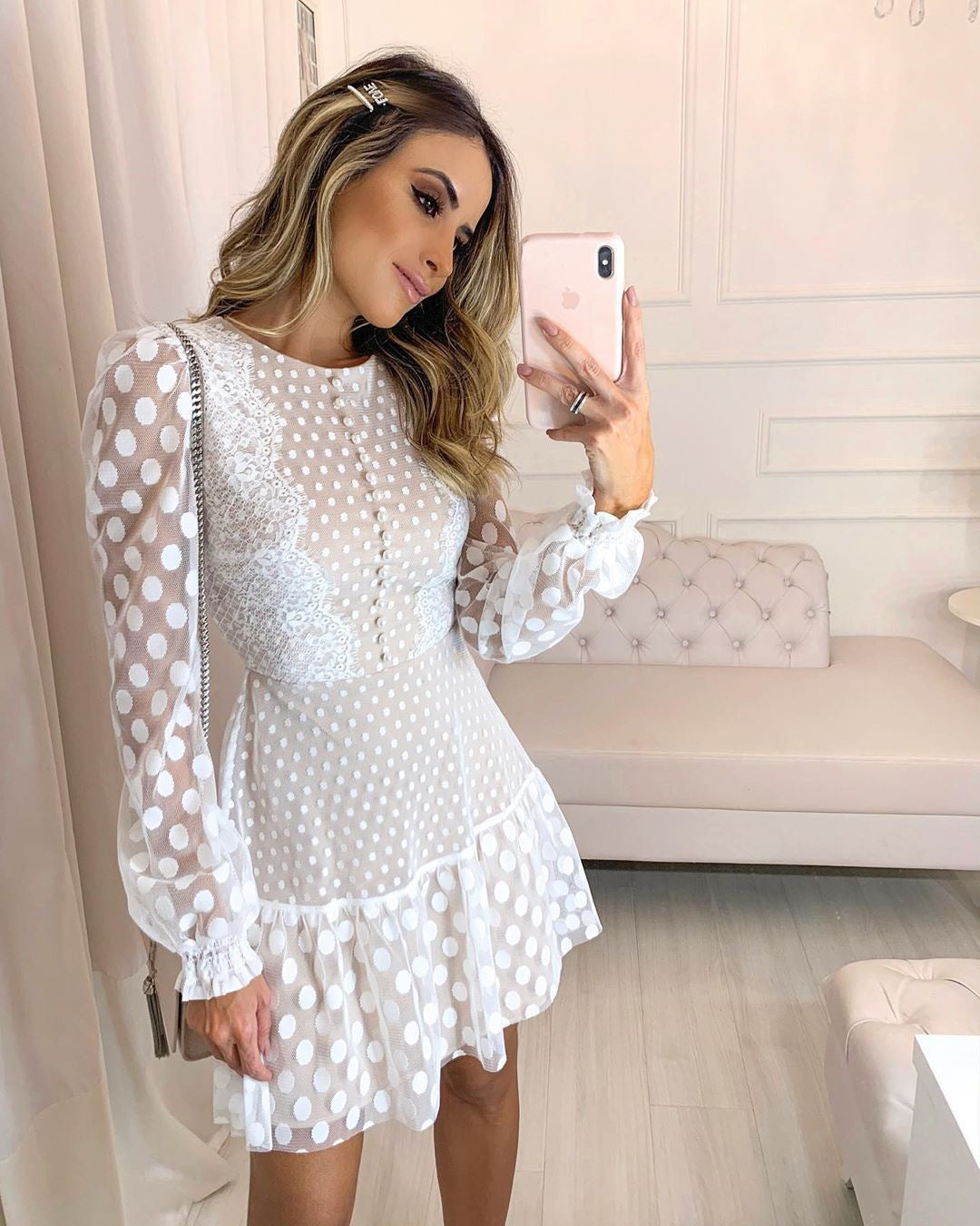 Damen luftiges Kleid mit transparenten Einsätzen und Rüschensaum EB