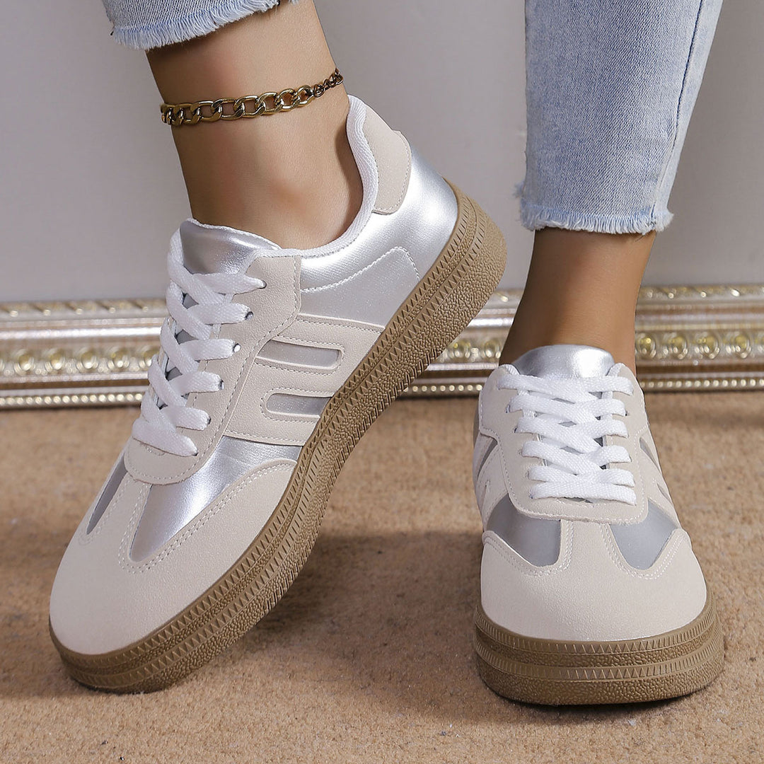 Damen Sportliche Sneakers mit satiniertem Obermaterial und Retro-Design EB