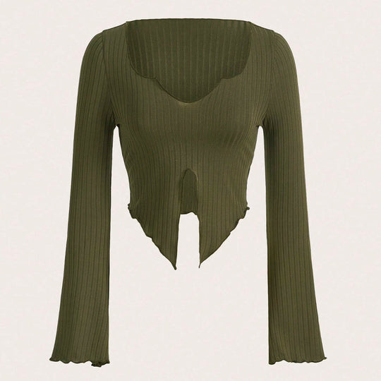 Damen fein geripptes Cropped-Longsleeve mit asymmetrischem Wellensaum und Cut-Out Eichborn Berlin