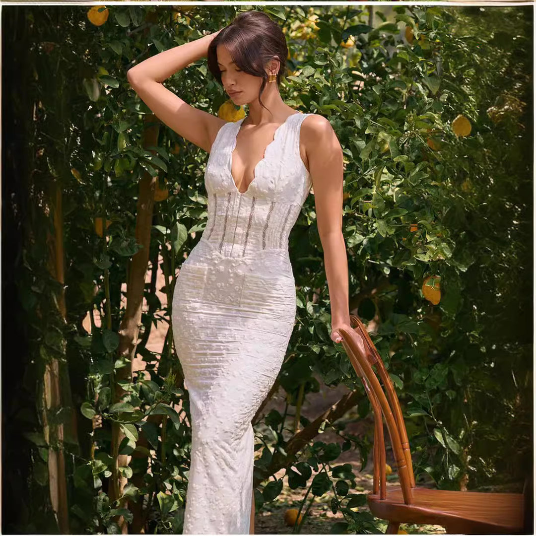 Damen Figurbetontes Spitzenkleid mit tiefem V-Ausschnitt und schimmernden Details EB