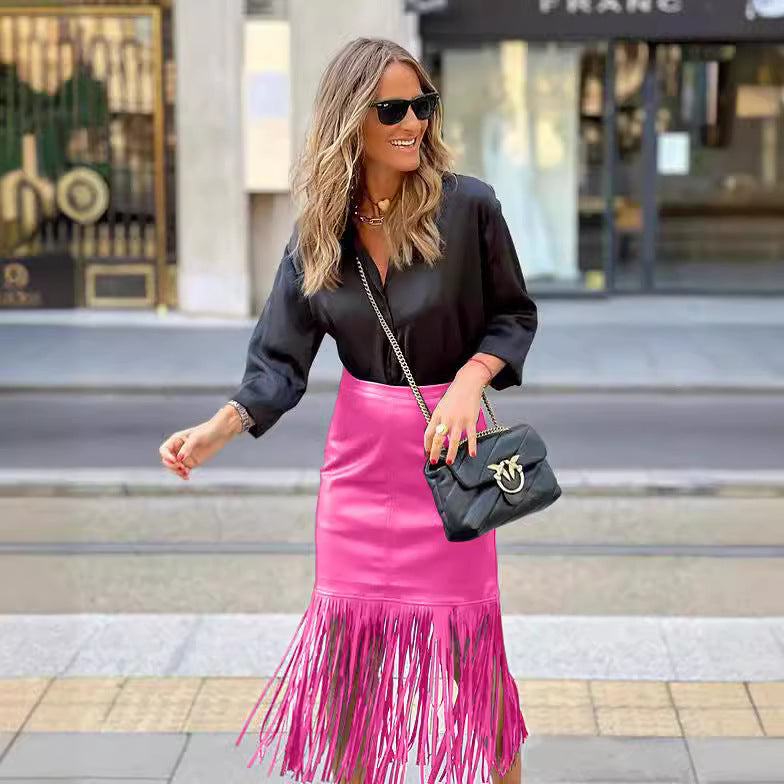 Damen Fuchsia-Fransenrock aus Kunstleder mit figurbetonter Silhouette und schwingendem Design EB