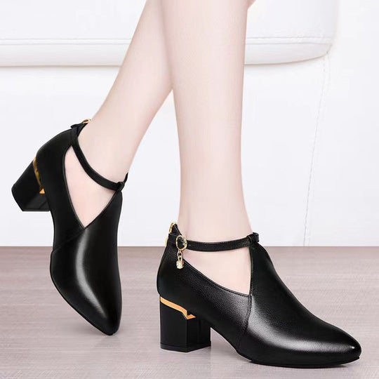 Damen nan spitz zulaufende Pumps mit Cut-Out, Knöchelriemchen, Fersenreißverschluss und mittelhohem Blockabsatz EB
