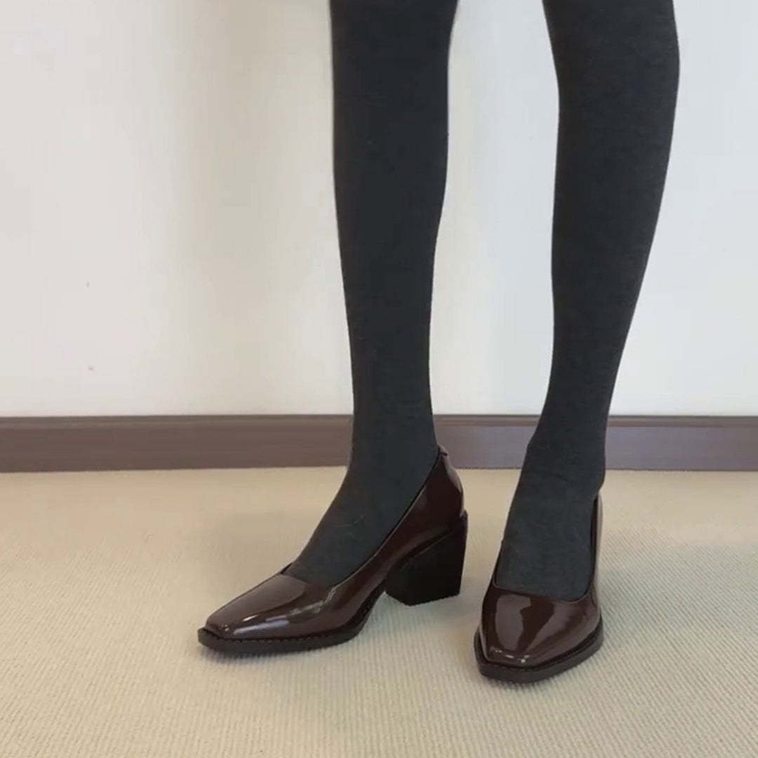 Damen elegante Blockabsatz-Pumps mit hochglänzender Lederoberfläche und komfortabler Fußbettstruktur EB