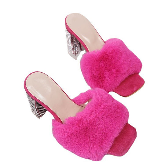 Damen Glamouröse Mules mit kuscheligem Kunstfell und glitzerndem Absatz EB