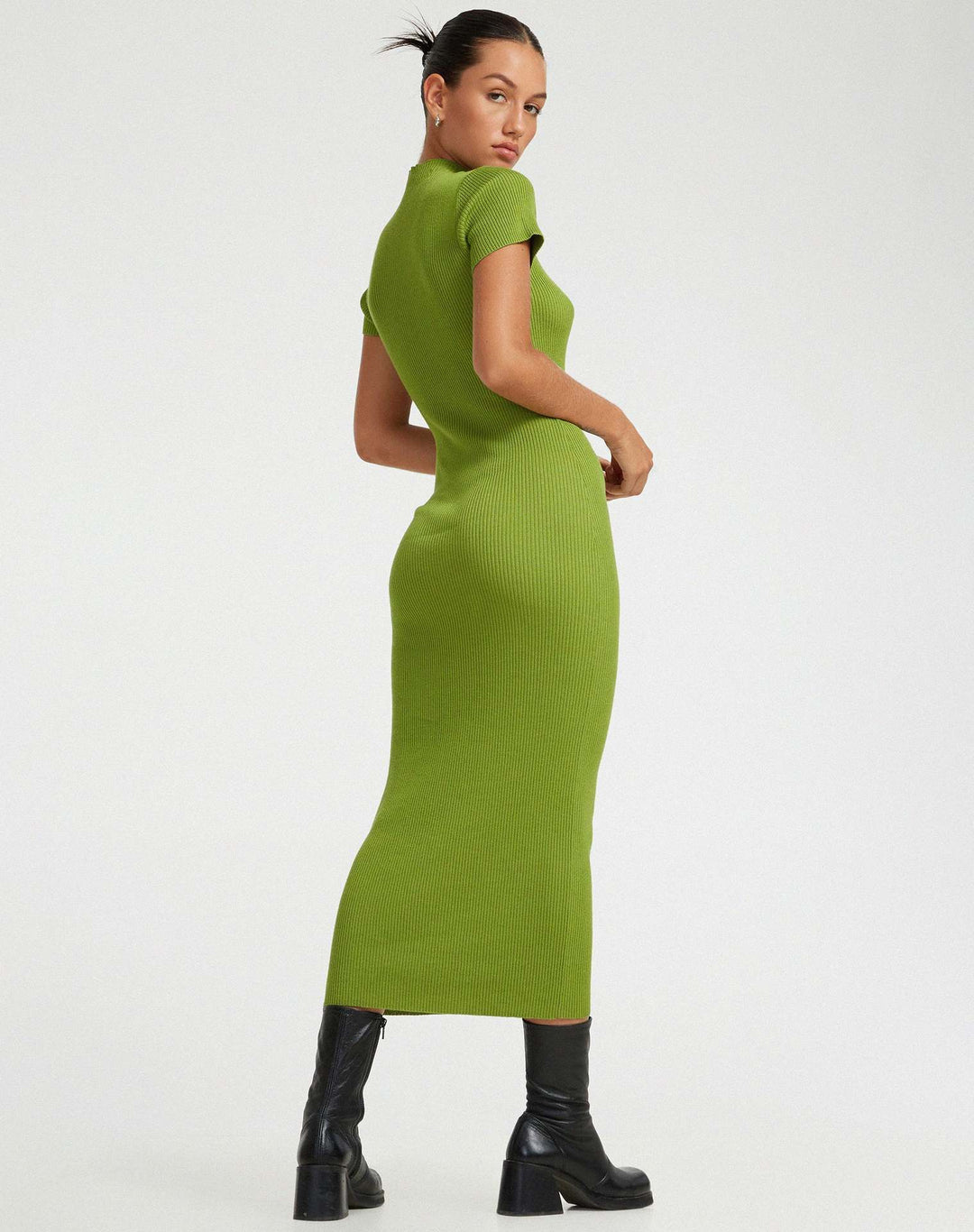 Damen figurbetontes Strickkleid mit asymmetrischem Ausschnitt und hohem Kragen EB