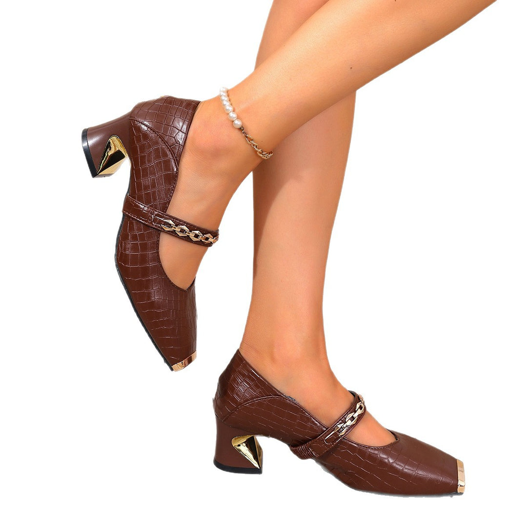 Damen elegante Pumps mit schicker Kettenapplikation und modischem Glanz EB