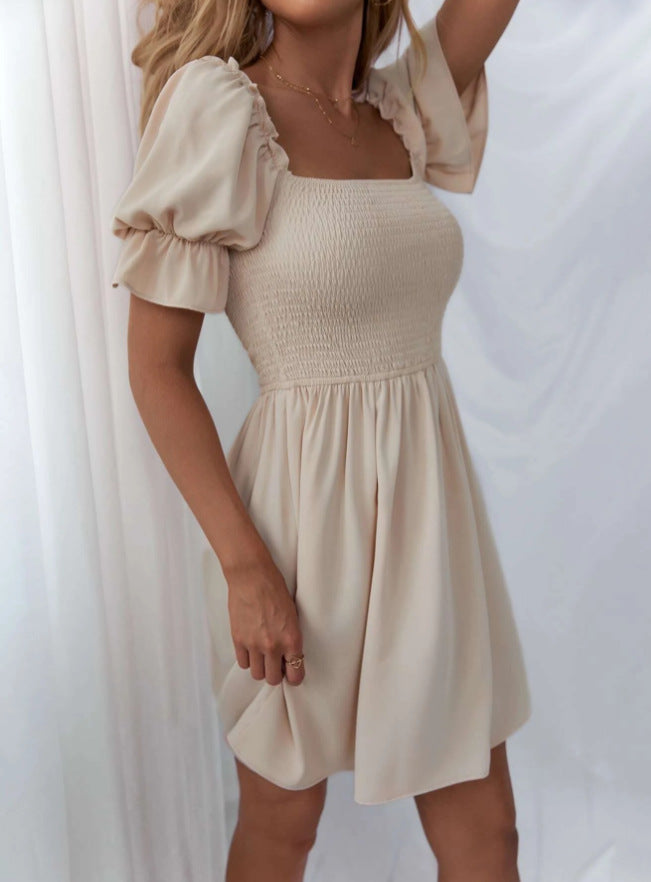 Damen kurzes Kleid mit Puffärmeln und gerafftem Oberteil EB