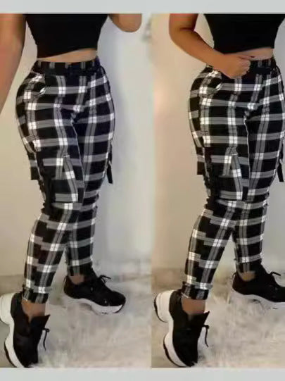 Damen Karierte Cargo-Hose mit elastischem Bund und vielseitigen Taschen EB