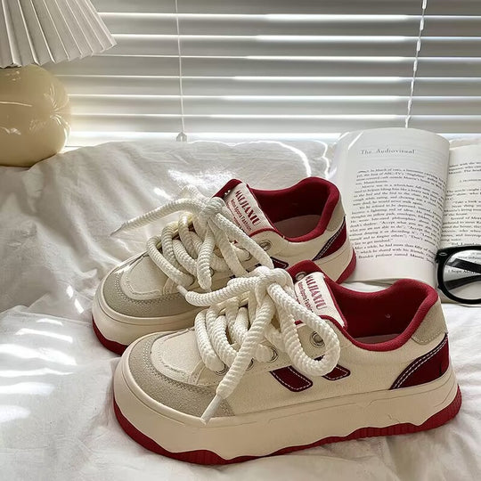 Damen modische Chunky Sneakers mit breiten Schnürsenkeln EB