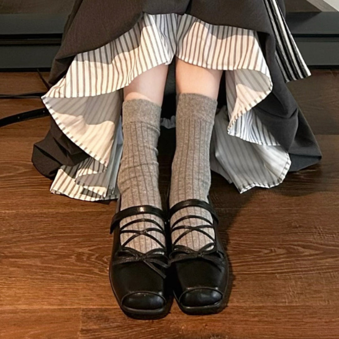 Damen bequeme Ballerinas mit elastischem Riemchen und gepolsterter Innensohle EB