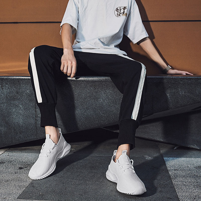 Damen Atmungsaktive elastische Sneakers mit innovativem Schnürdesign EB