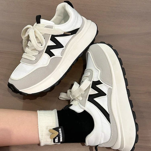 Damen Sportliche Sneaker mit komfortabler Dämpfung und modernem Design EB
