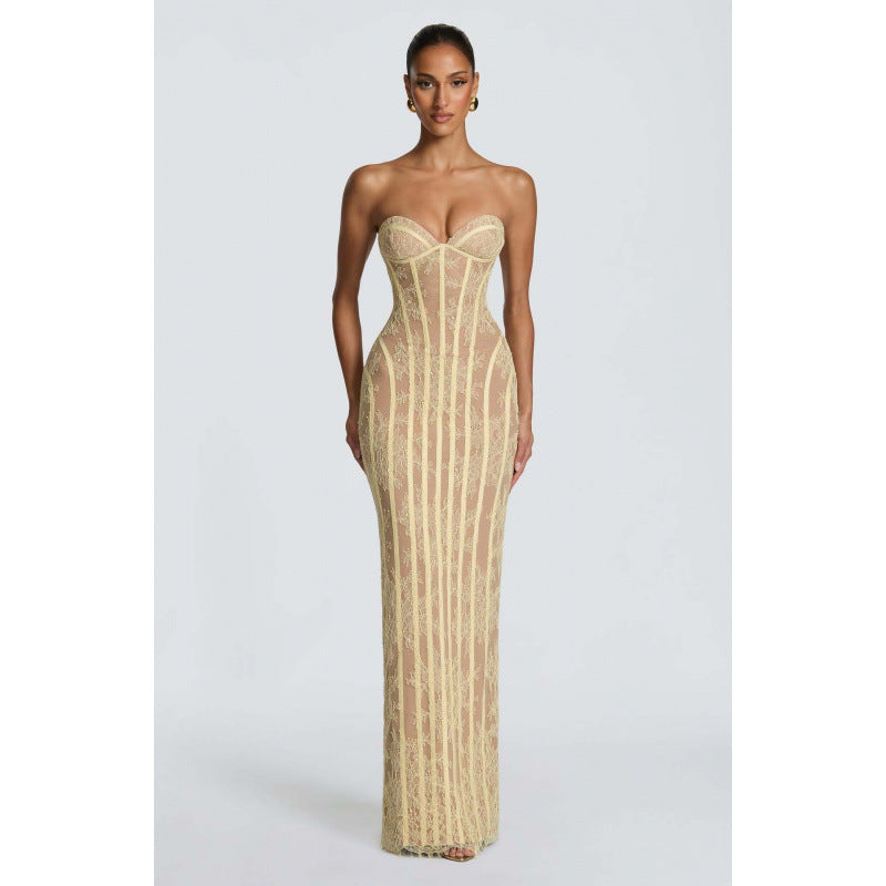 Damen Elegantes Abendkleid mit raffinierten Spitzenakzenten und corsagenähnlichem Oberteil EB