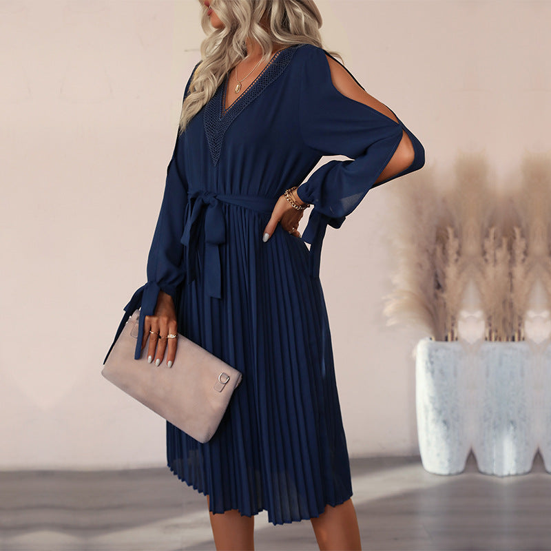 Damen elegantes Wickelkleid mit plissierten Details und Ärmelöffnungen EB