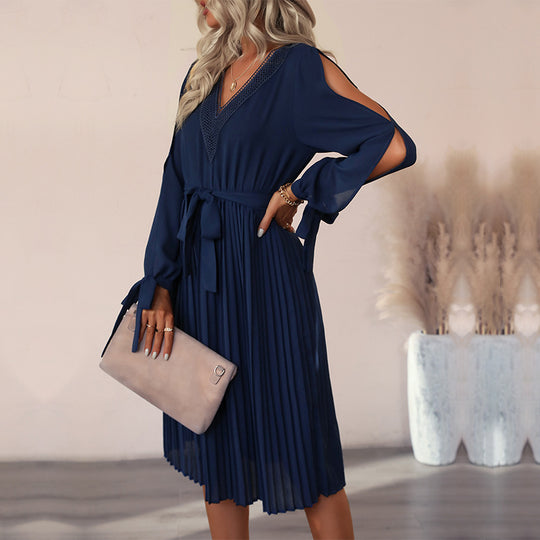 Damen elegantes Wickelkleid mit plissierten Details und Ärmelöffnungen EB