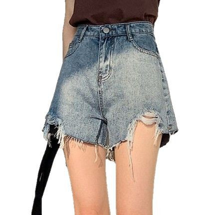 Damen Jeans-Shorts im trendigen Destroyed-Look EB