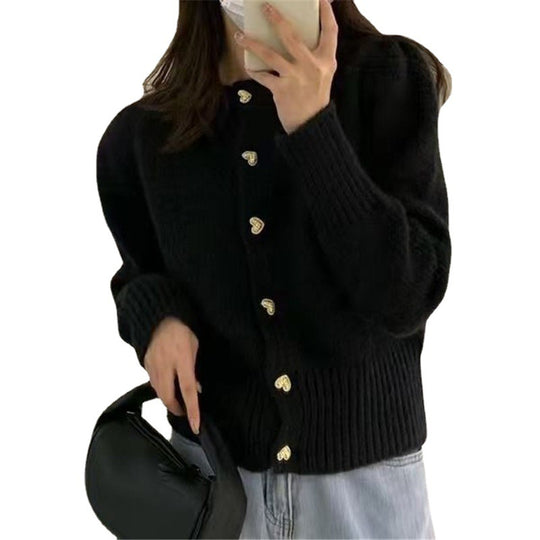Damen Strickjacke mit Herzknopfdetails und elegantem Schnitt EB