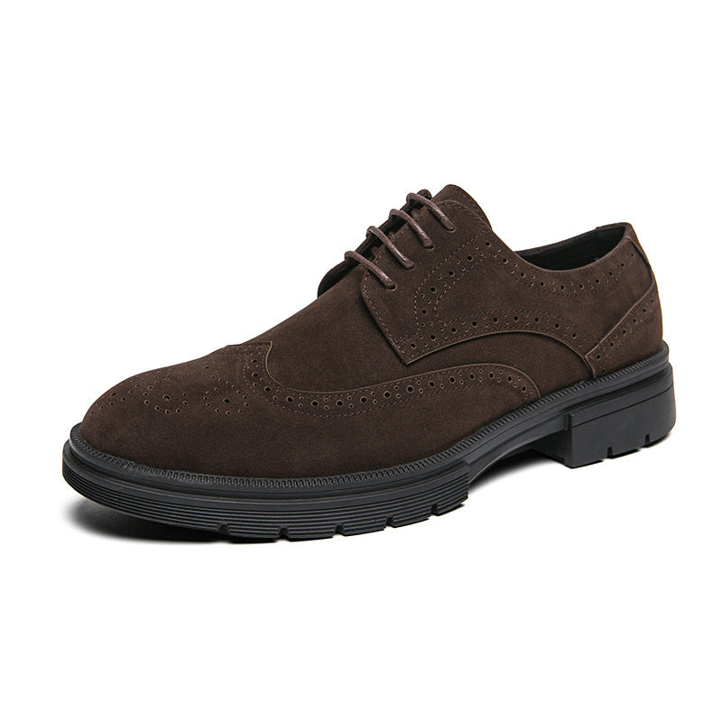 Herren Brogue-Derby aus Veloursleder mit gepolstertem Komfortfußbett und profilierter Gummilaufsohle EB