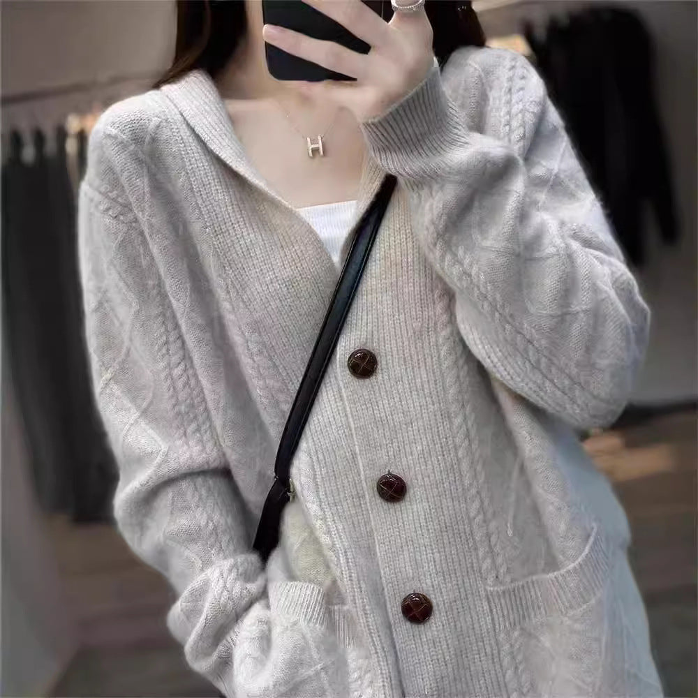 Damen Strickcardigan mit eleganter Struktur und großen Holzknöpfen EB