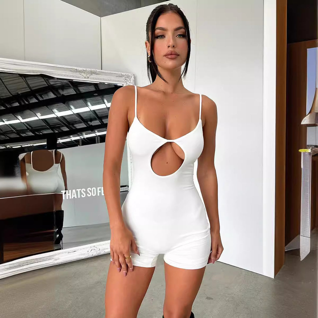 Damen figurbetonter Jumpsuit mit verführerischem Cut-Out und Spaghettiträgern EB