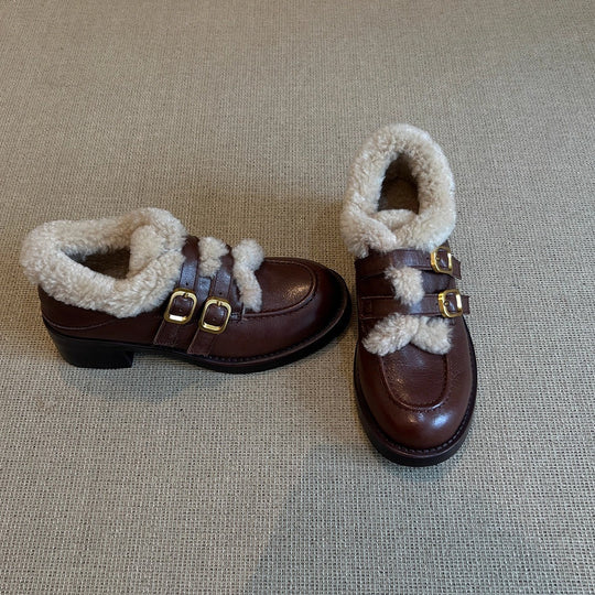 Damen gefütterte Clogs mit dekorativen Schnallen und weichem Kunstfellkragen EB
