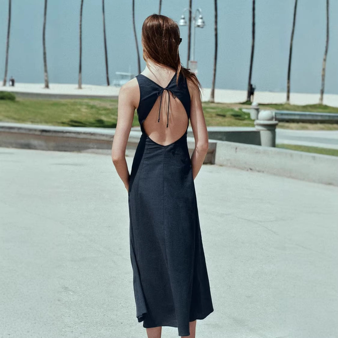 Damen Skaterkleid mit hohem Halsausschnitt und seitlichen Schlitzen EB