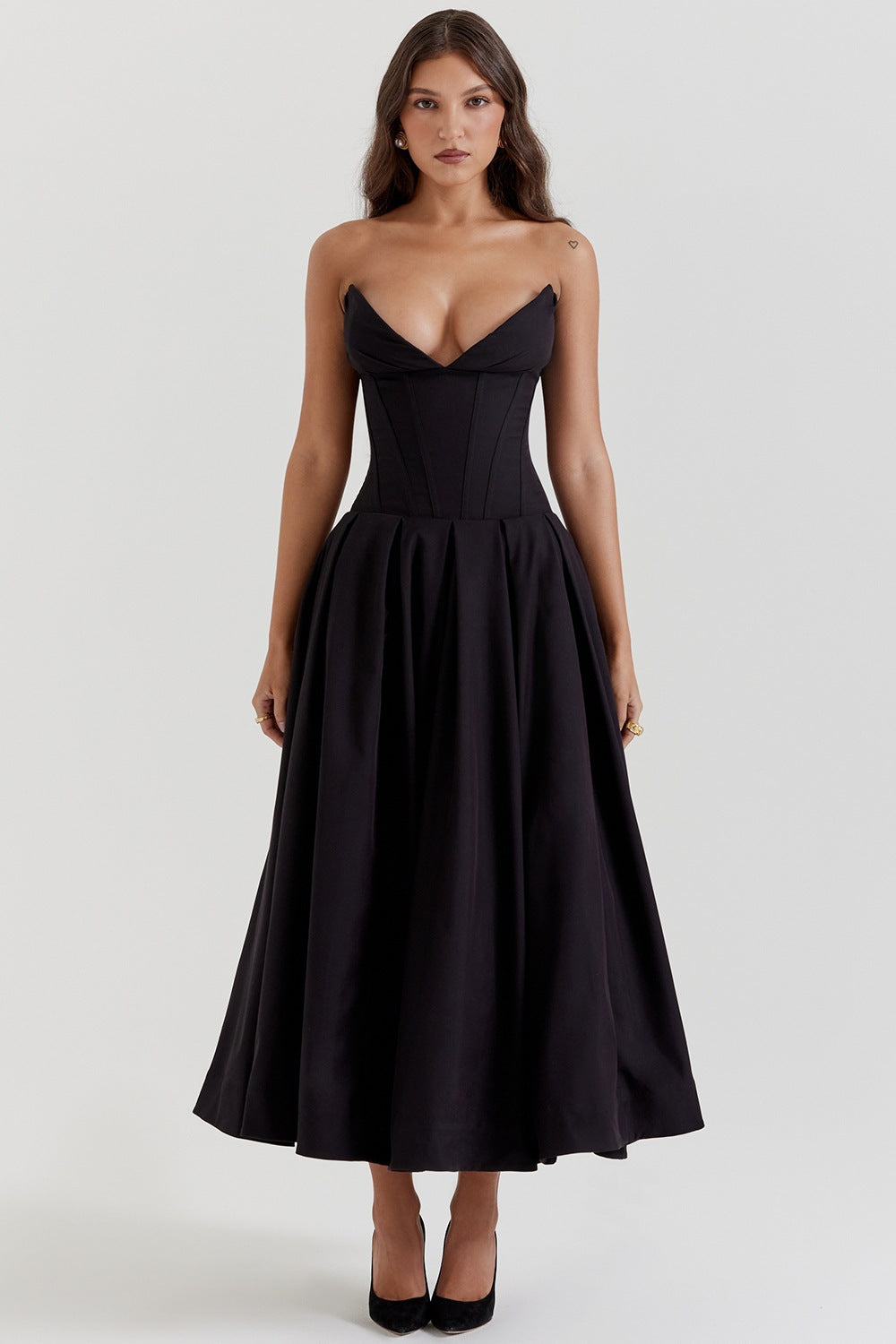 Damen Abendkleid mit elegantem Herzausschnitt und ausgestelltem Rock Heidi-Mode