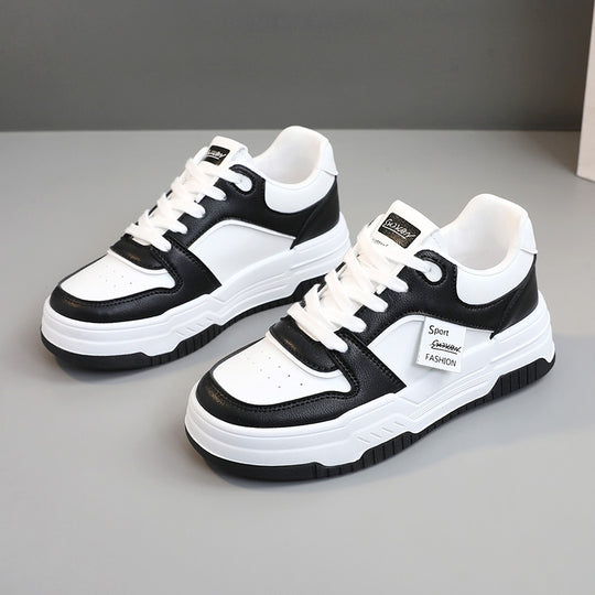 Damen Sportliche Sneakers mit robustem Obermaterial und dämpfendem Sohlenprofil EB