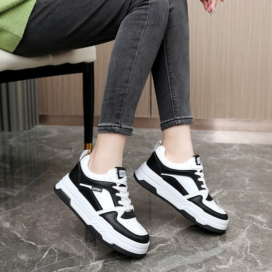 Damen Sportliche Sneakers mit verstärktem Sohlenprofil und atmungsaktiver Obermaterialstruktur EB