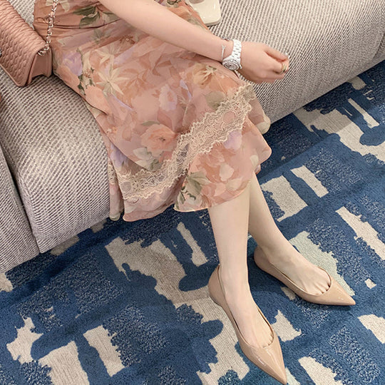 Damen elegante spitze Pumps mit hochglänzender Lack-Oberfläche EB
