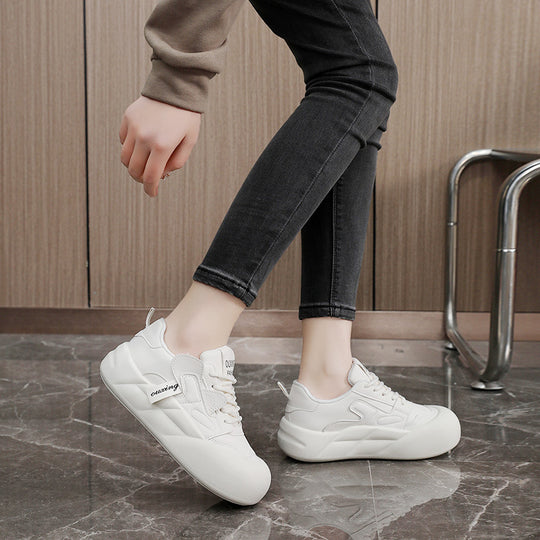 Damen Sportliche Sneaker mit rutschfester Laufsohle und modischem Design EB