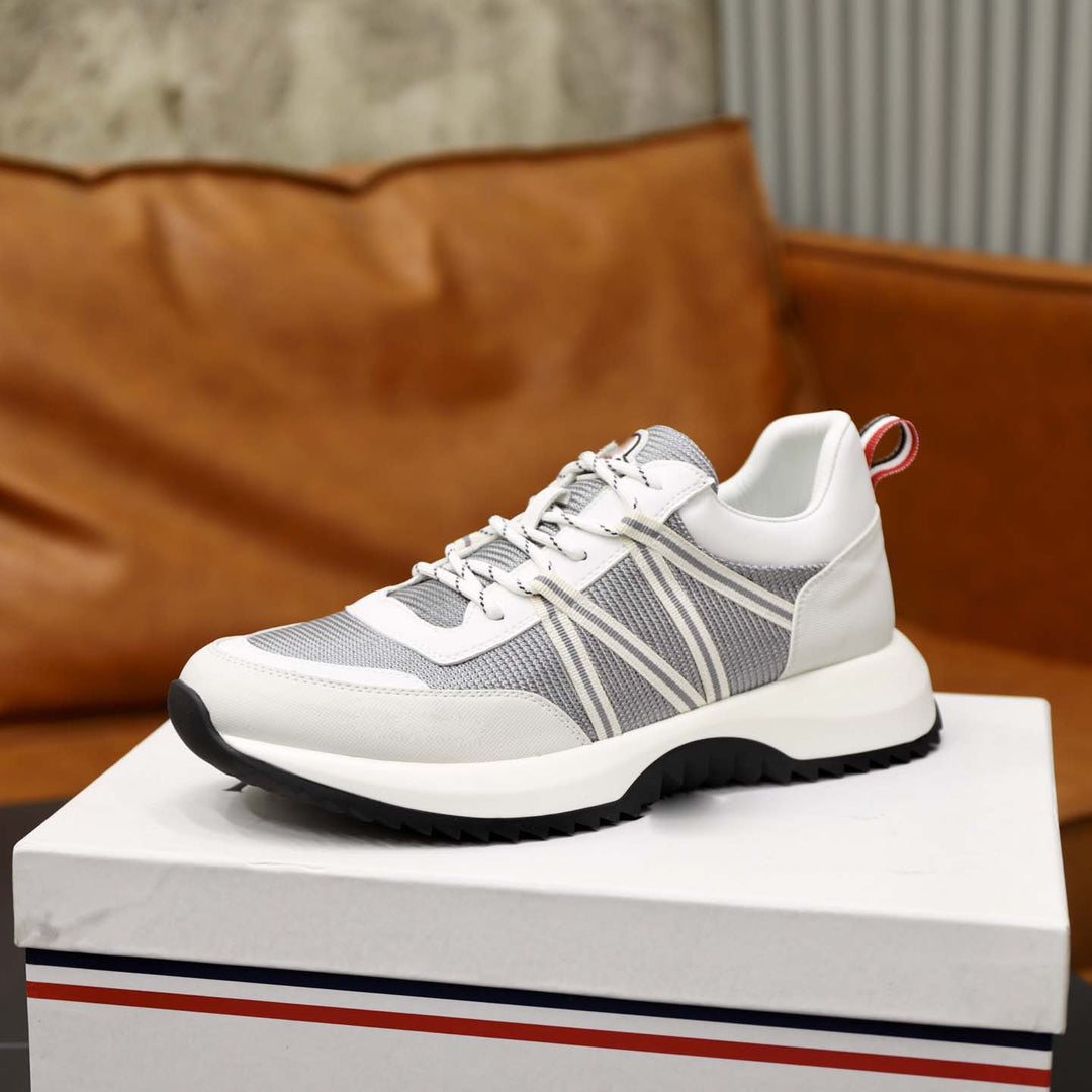 Damen Sportliche Sneakers mit atmungsaktiver Mesh-Oberfläche und rutschfester Außensohle EB